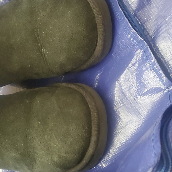 Uggs Bailey Button - Picture 8 of 8